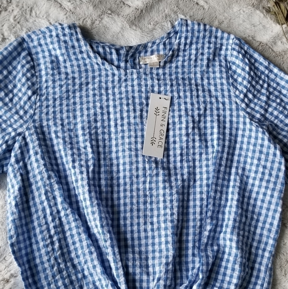 Finn & Grace Blue White Picnic Pattern Tie Front S - Picture 2 of 9